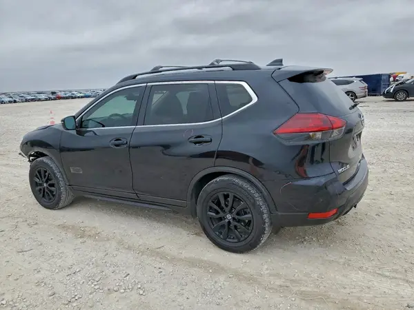 5N1AT2MT5HC769286 2017 NISSAN ROGUE - Image 2