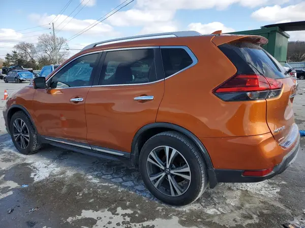 5N1AT2MT5HC776609 2017 NISSAN ROGUE - Image 2