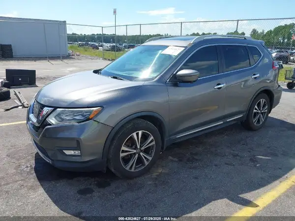 5N1AT2MT5HC784189 2017 NISSAN ROGUE - Image 2