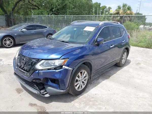 5N1AT2MT5HC794009 2017 NISSAN ROGUE - Image 2