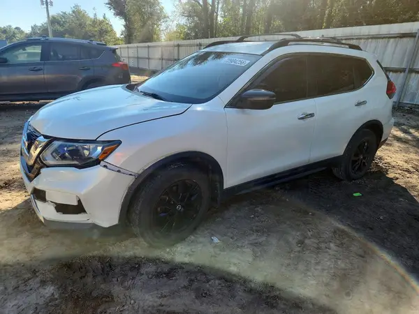 5N1AT2MT5HC808927 2017 NISSAN ROGUE - Image 1