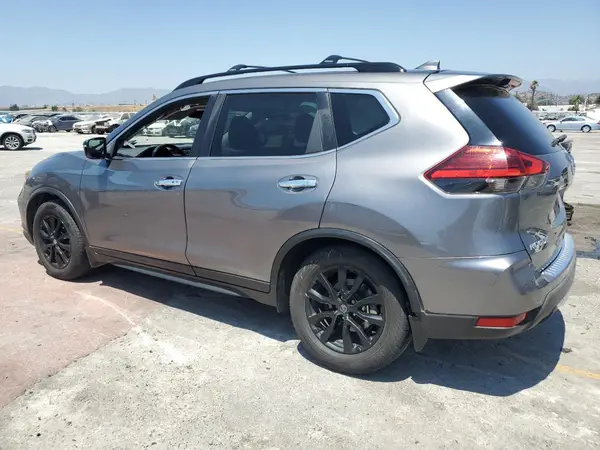 5N1AT2MT5HC812699 2017 NISSAN ROGUE - Image 2