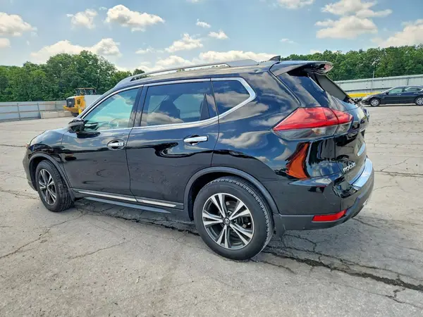 5N1AT2MT5HC818955 2017 NISSAN ROGUE - Image 2
