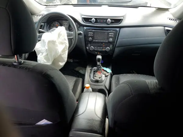5N1AT2MT5HC821757 2017 NISSAN ROGUE - Image 8