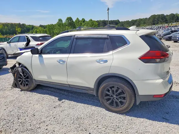 5N1AT2MT5HC821824 2017 NISSAN ROGUE - Image 2