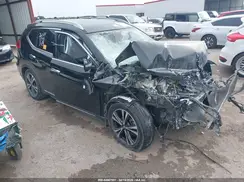 5N1AT2MT5HC824349 2017 NISSAN ROGUE