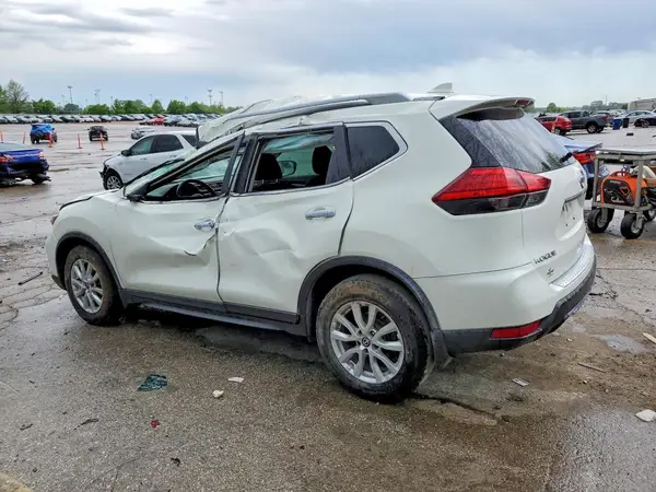 5N1AT2MT5HC830801 2017 NISSAN ROGUE - Image 2