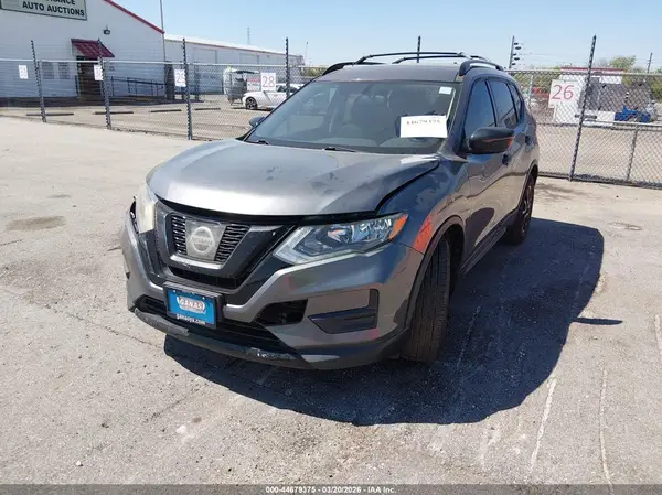 5N1AT2MT5HC831074 2017 NISSAN ROGUE - Image 2