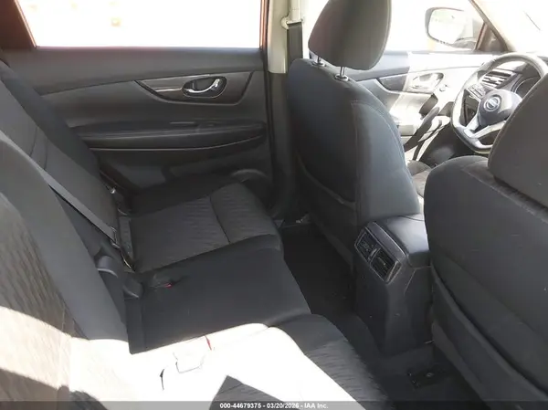 5N1AT2MT5HC831074 2017 NISSAN ROGUE - Image 8