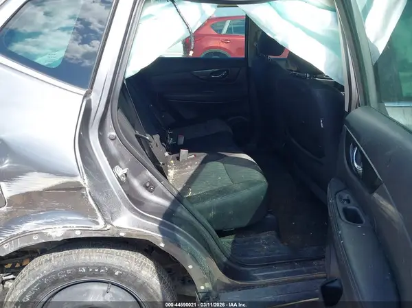 5N1AT2MT5HC832404 2017 NISSAN ROGUE - Image 8
