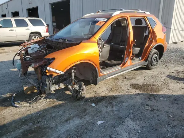 5N1AT2MT5HC845492 2017 NISSAN ROGUE - Image 1