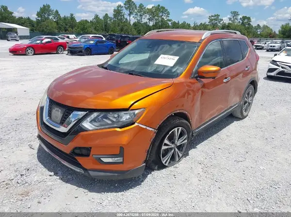 5N1AT2MT5HC846190 2017 NISSAN ROGUE - Image 2