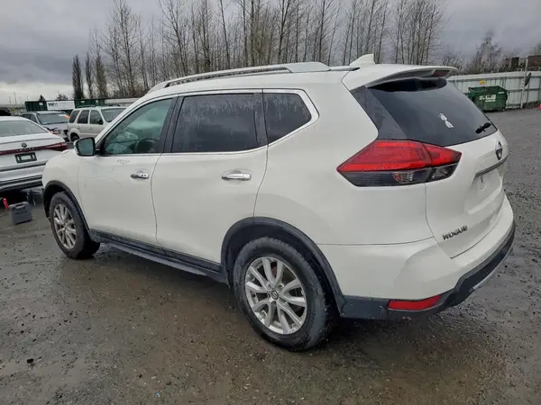 5N1AT2MT5HC859411 2017 NISSAN ROGUE - Image 2