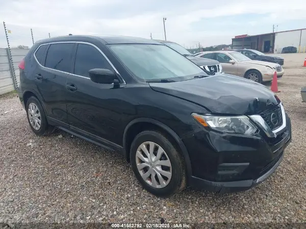 5N1AT2MT5HC866231 2017 NISSAN ROGUE - Image 1