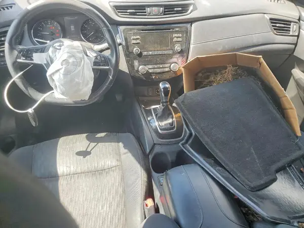 5N1AT2MT5HC869484 2017 NISSAN ROGUE - Image 8