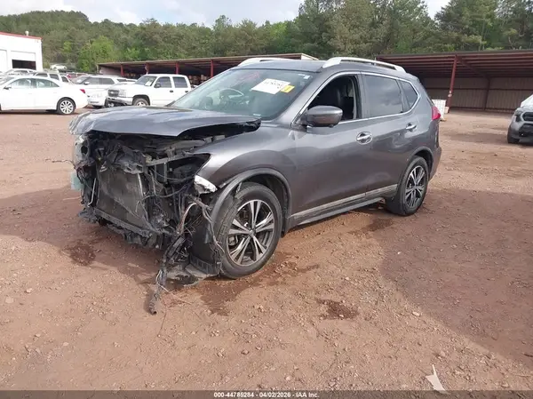 5N1AT2MT5HC870229 2017 NISSAN ROGUE - Image 2