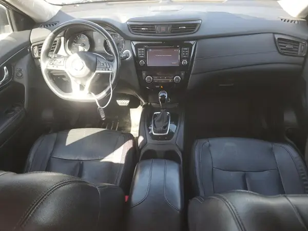 5N1AT2MT5HC871056 2017 NISSAN ROGUE - Image 8