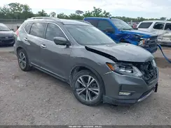 5N1AT2MT5HC871932 2017 NISSAN ROGUE