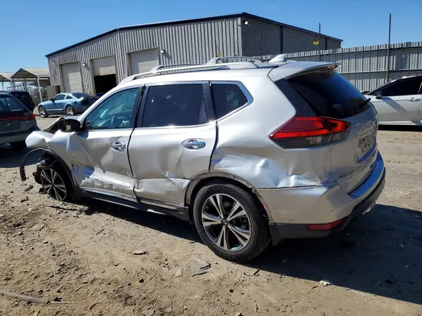 5N1AT2MT5HC873079 2017 NISSAN ROGUE - Image 2