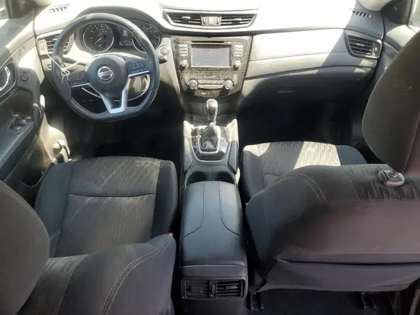5N1AT2MT5HC877164 2017 NISSAN ROGUE - Image 8