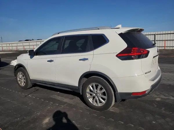 5N1AT2MT5HC881831 2017 NISSAN ROGUE - Image 2