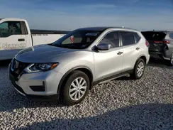 5N1AT2MT5HC882042 2017 NISSAN ROGUE