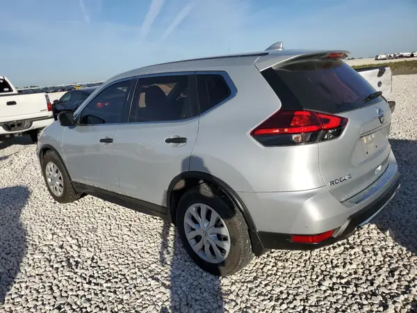 5N1AT2MT5HC882042 2017 NISSAN ROGUE - Image 2