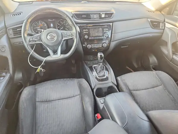 5N1AT2MT5HC883756 2017 NISSAN ROGUE - Image 8