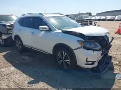 5N1AT2MT5HC889167 2017 NISSAN ROGUE