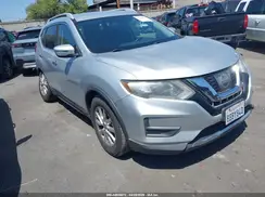 5N1AT2MT5HC890769 2017 NISSAN ROGUE