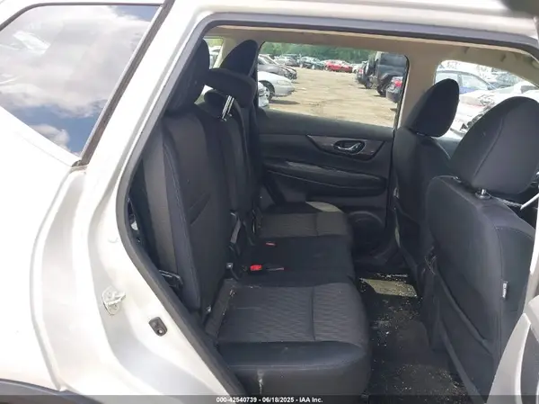 5N1AT2MT5HC897477 2017 NISSAN ROGUE - Image 8