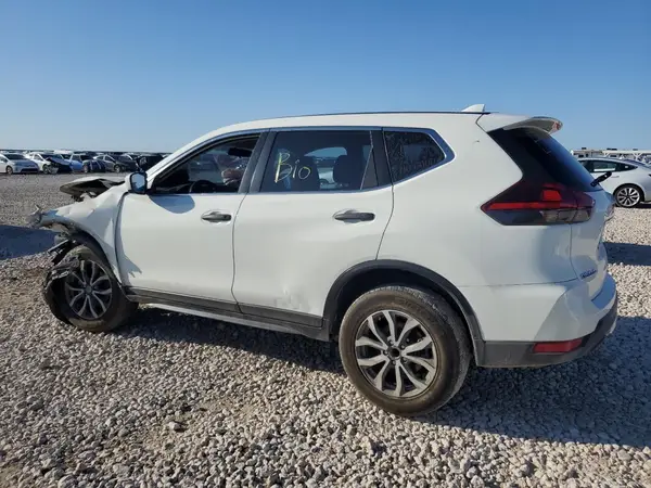 5N1AT2MT5JC703679 2018 NISSAN ROGUE - Image 2