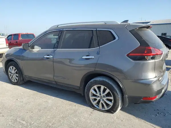 5N1AT2MT5JC705318 2018 NISSAN ROGUE - Image 2