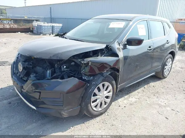 5N1AT2MT5JC708140 2018 NISSAN ROGUE - Image 2