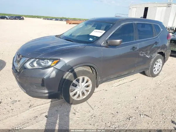 5N1AT2MT5JC711572 2018 NISSAN ROGUE - Image 2