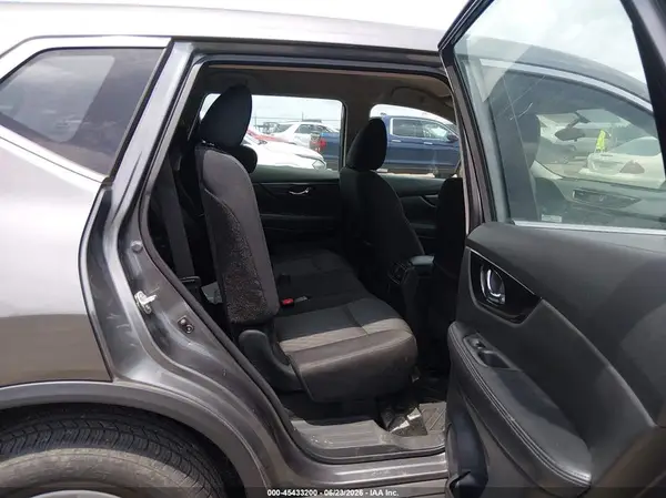 5N1AT2MT5JC714228 2018 NISSAN ROGUE - Image 8