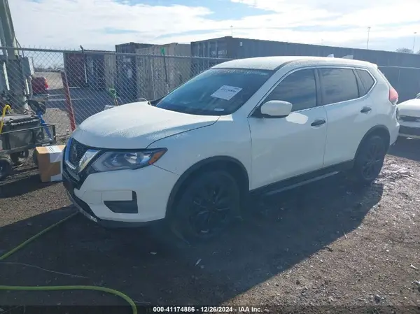 5N1AT2MT5JC715959 2018 NISSAN ROGUE - Image 2