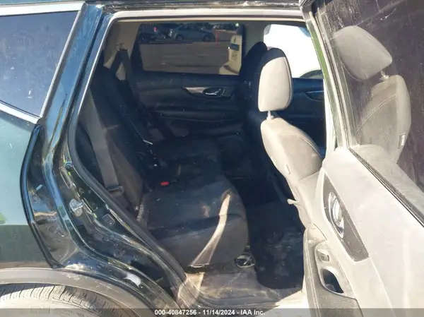 5N1AT2MT5JC722474 2018 NISSAN ROGUE - Image 8