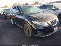 5N1AT2MT5JC724158 2018 NISSAN ROGUE