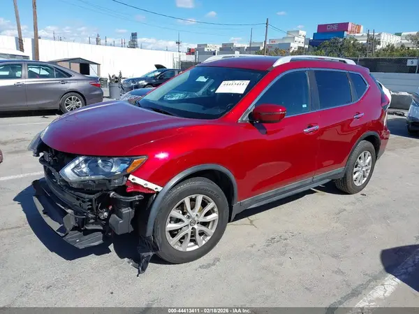 5N1AT2MT5JC727724 2018 NISSAN ROGUE - Image 2