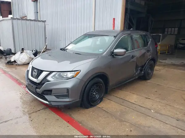 5N1AT2MT5JC730039 2018 NISSAN ROGUE - Image 2