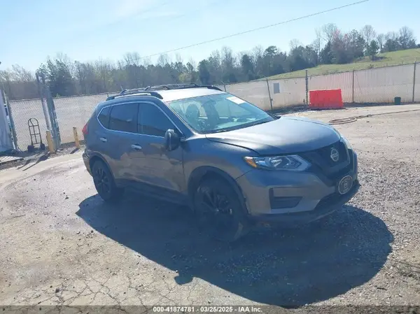 5N1AT2MT5JC730462 2018 NISSAN ROGUE - Image 1