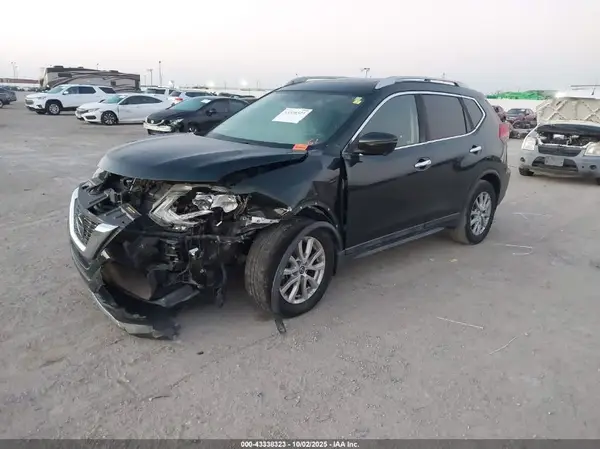 5N1AT2MT5JC738853 2018 NISSAN ROGUE - Image 2