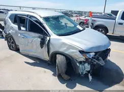 5N1AT2MT5JC739095 2018 NISSAN ROGUE