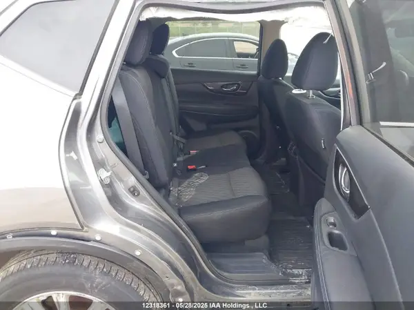 5N1AT2MT5JC740490 2018 NISSAN ROGUE - Image 8