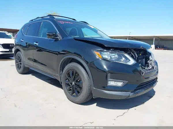 5N1AT2MT5JC740683 2018 NISSAN ROGUE - Image 1