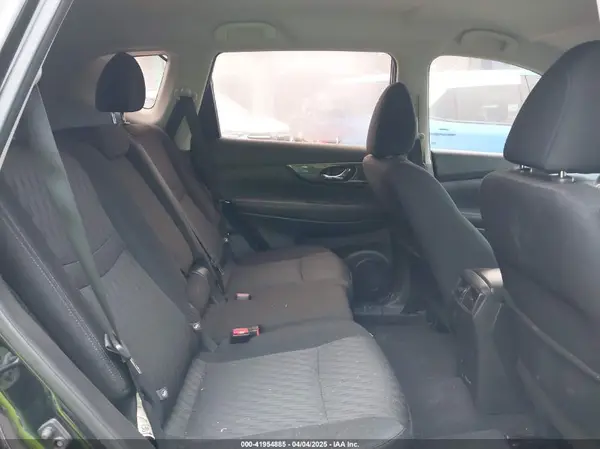 5N1AT2MT5JC741042 2018 NISSAN ROGUE - Image 8