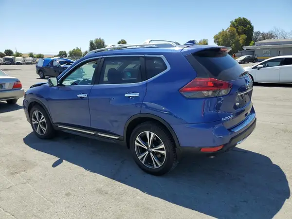 5N1AT2MT5JC741610 2018 NISSAN ROGUE - Image 2