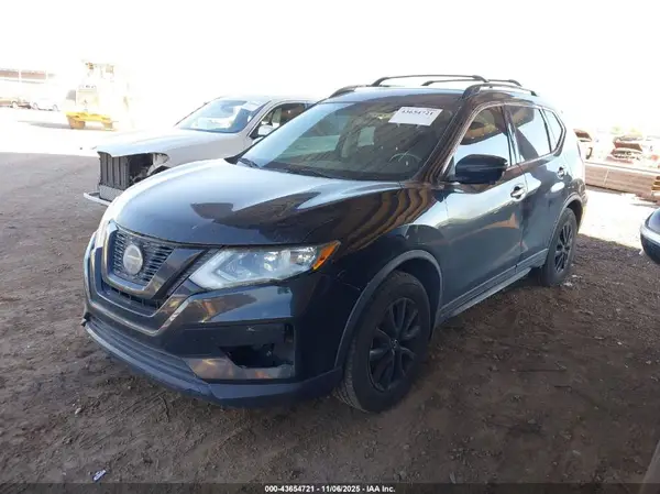 5N1AT2MT5JC745513 2018 NISSAN ROGUE - Image 2