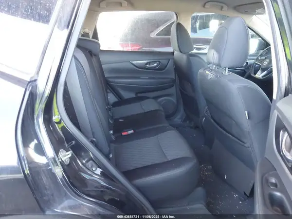 5N1AT2MT5JC745513 2018 NISSAN ROGUE - Image 8